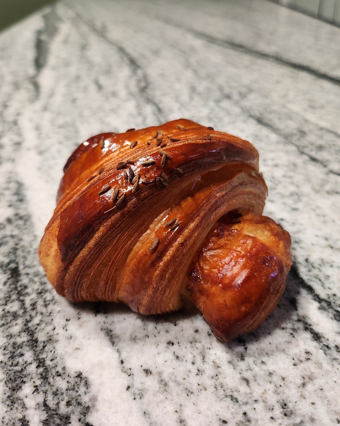 HAM & CHEESE CROISSANT (AVAILABLE MONDAY TO FRIDAY ONLY)