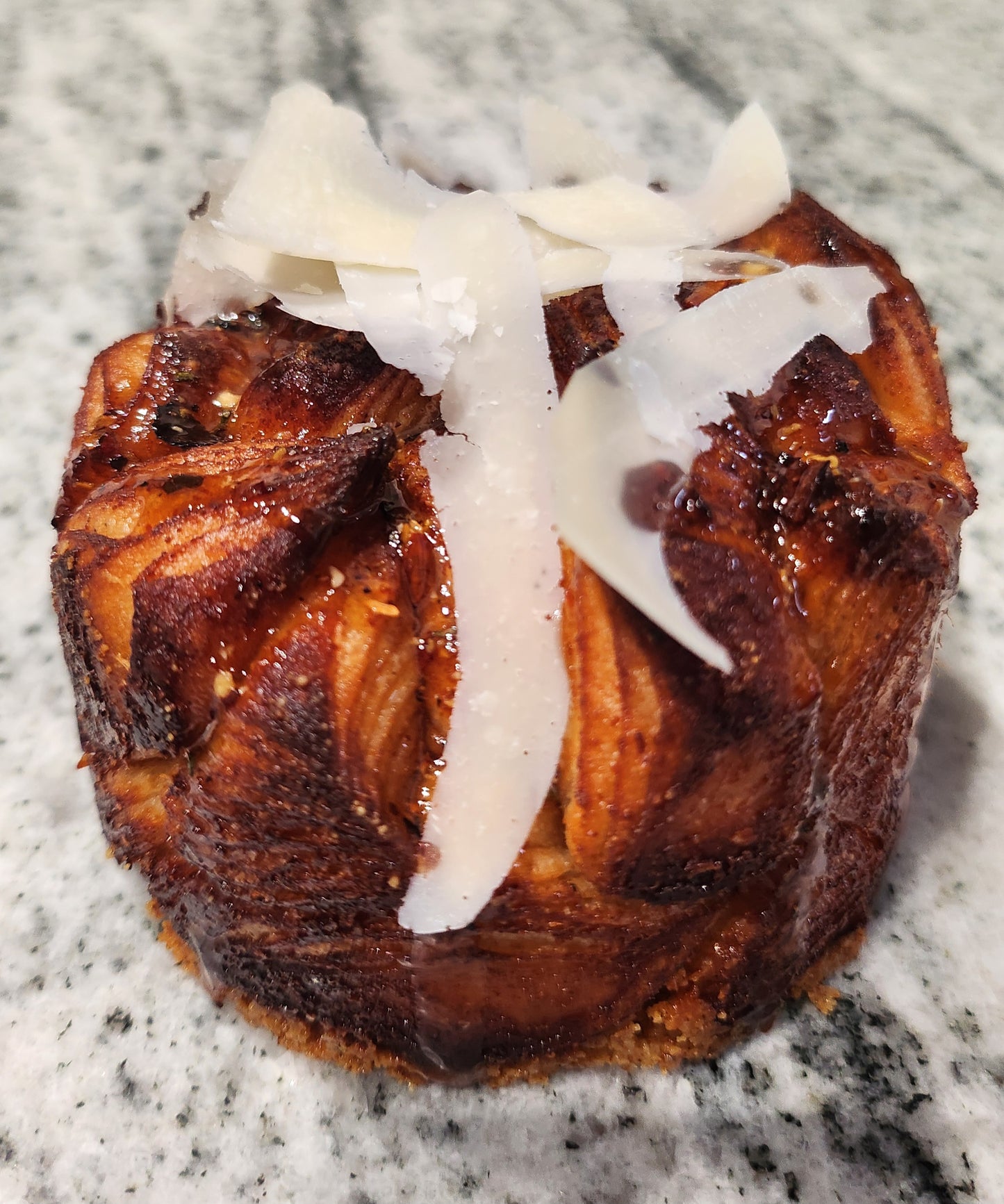 CHILLI HONEY & PARMESAN KNOT