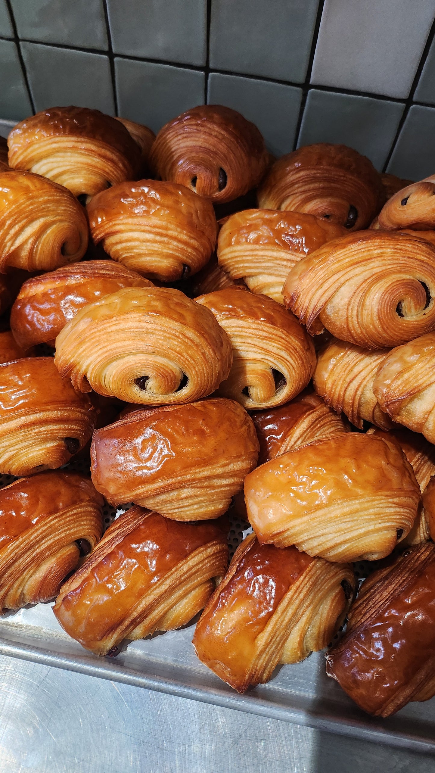PETIT PAIN AU CHOCOLAT FOR CATERING (min 20)
